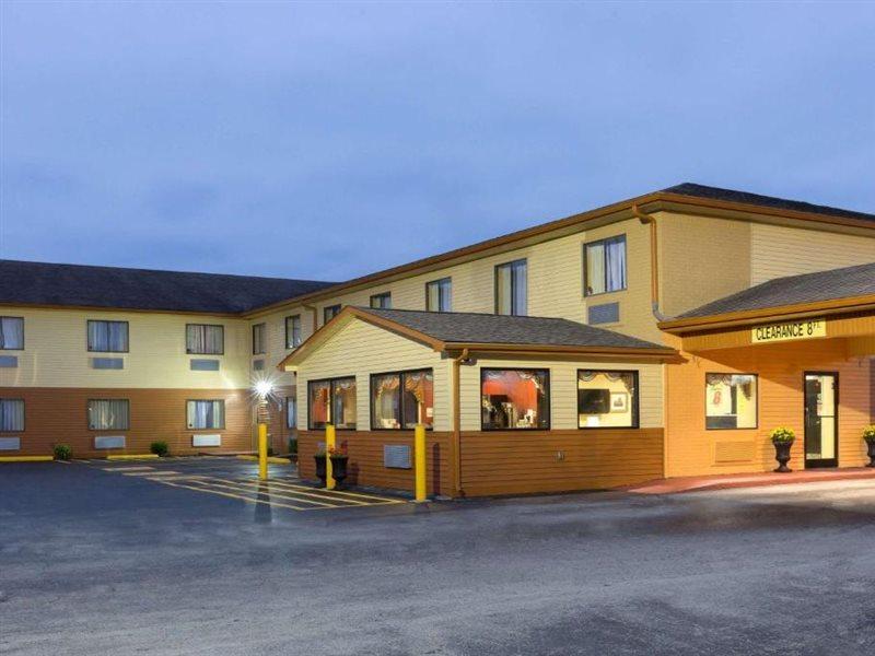 Super 8 By Wyndham Richmond Hotel Kültér fotó